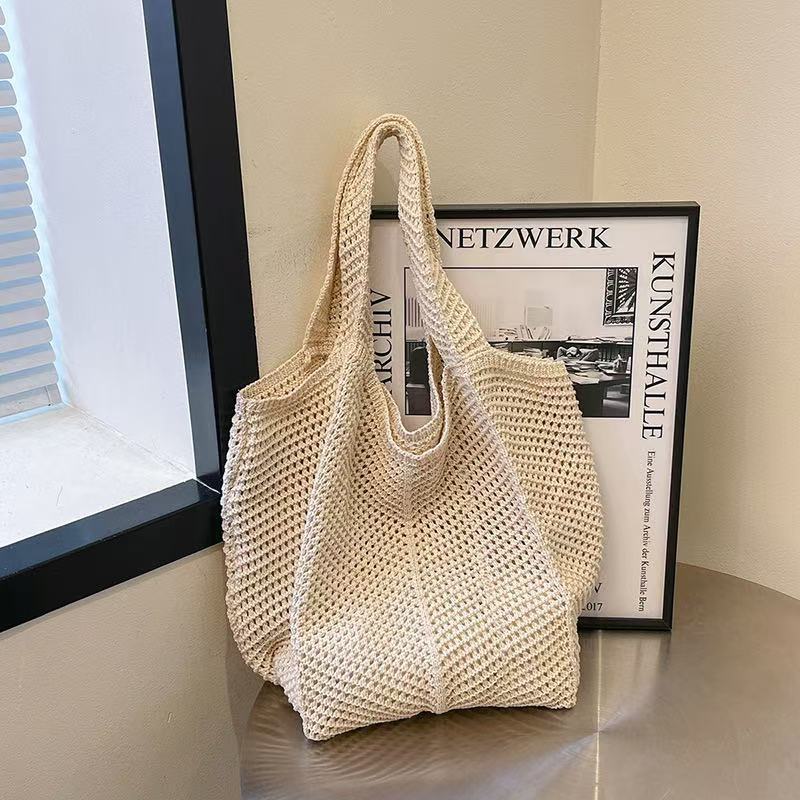 Hand-woven Hollow Shoulder Support Extra Large Bag