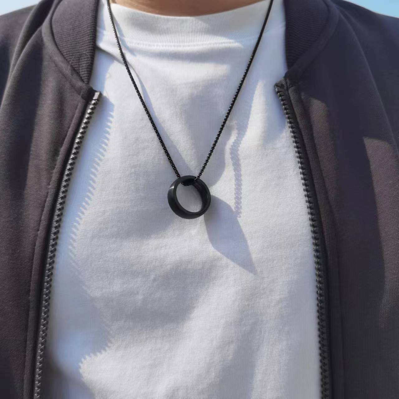 Men's Casual Versatile Pearl Chain Plain Circle Pendant Necklace