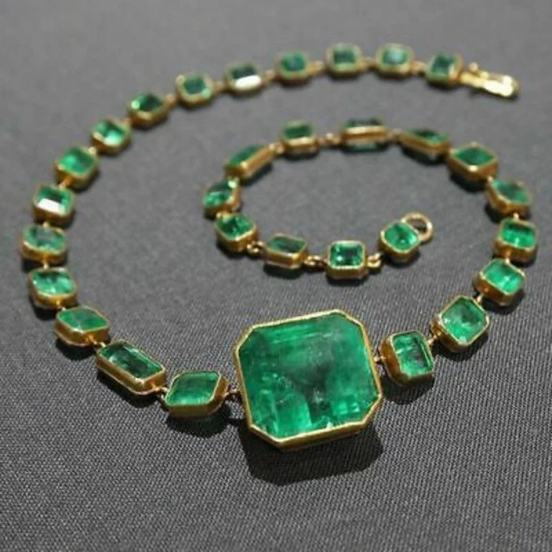 Light Luxury High-grade Square Emerald Zircon Necklace