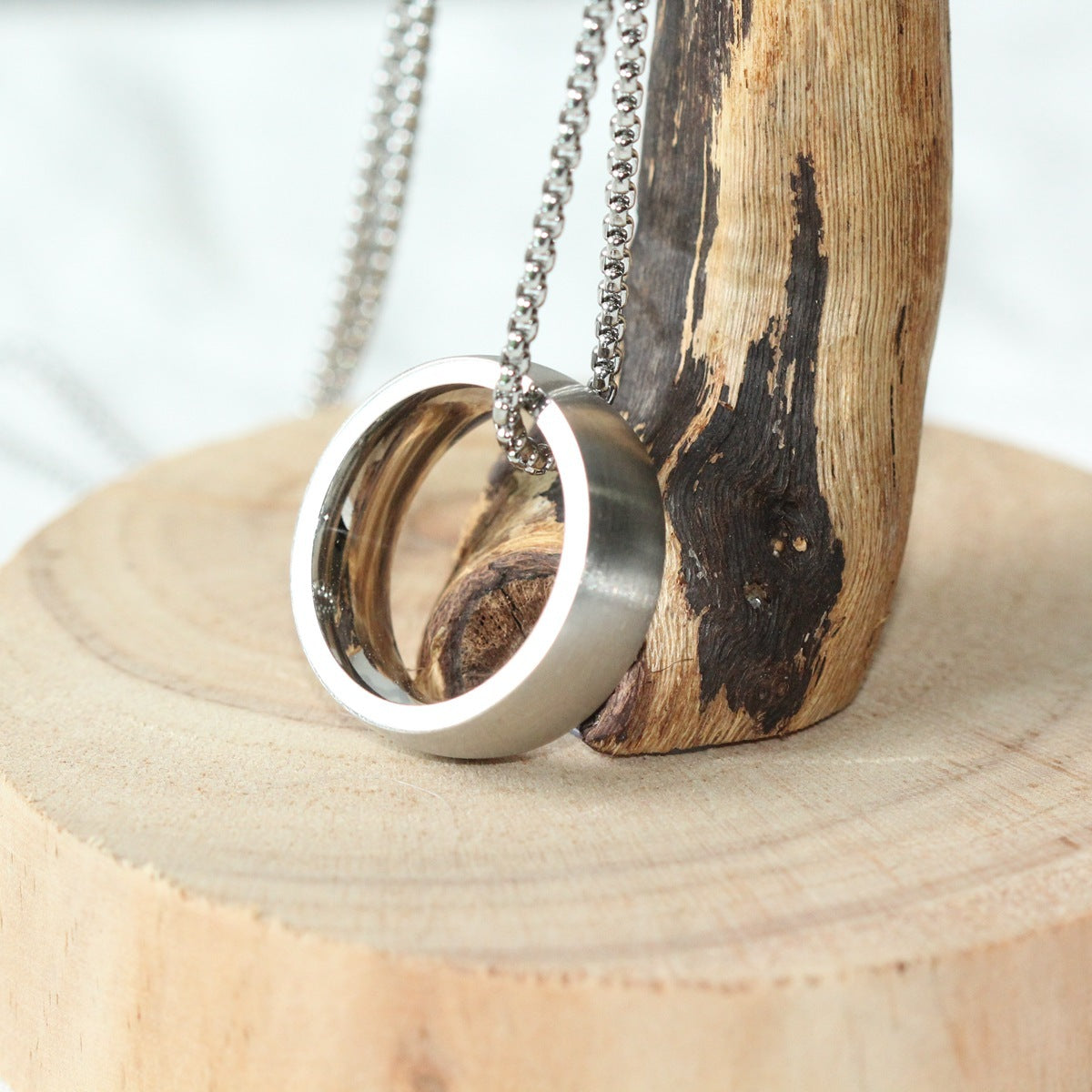 Men's Casual Versatile Pearl Chain Plain Circle Pendant Necklace